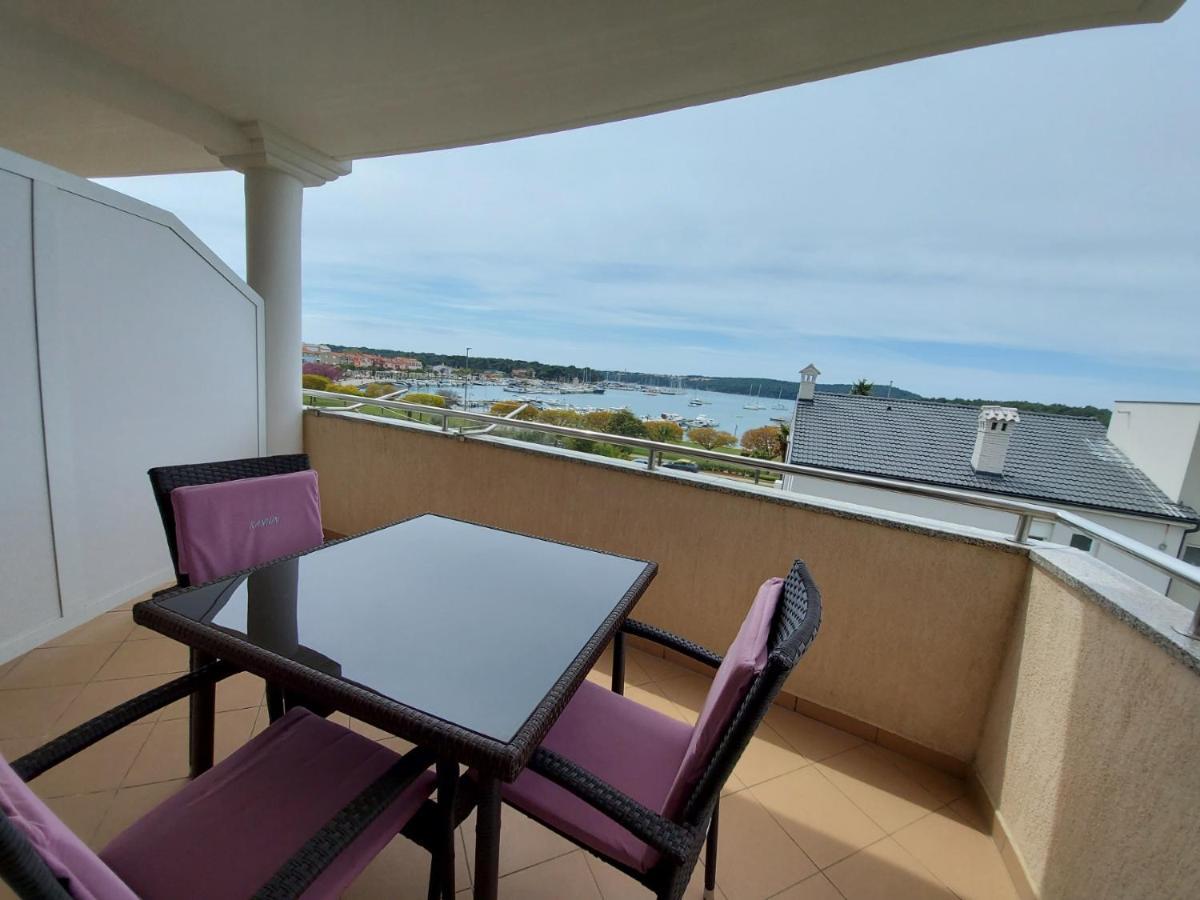 Emma Demarin Apartments Medulin Exterior photo
